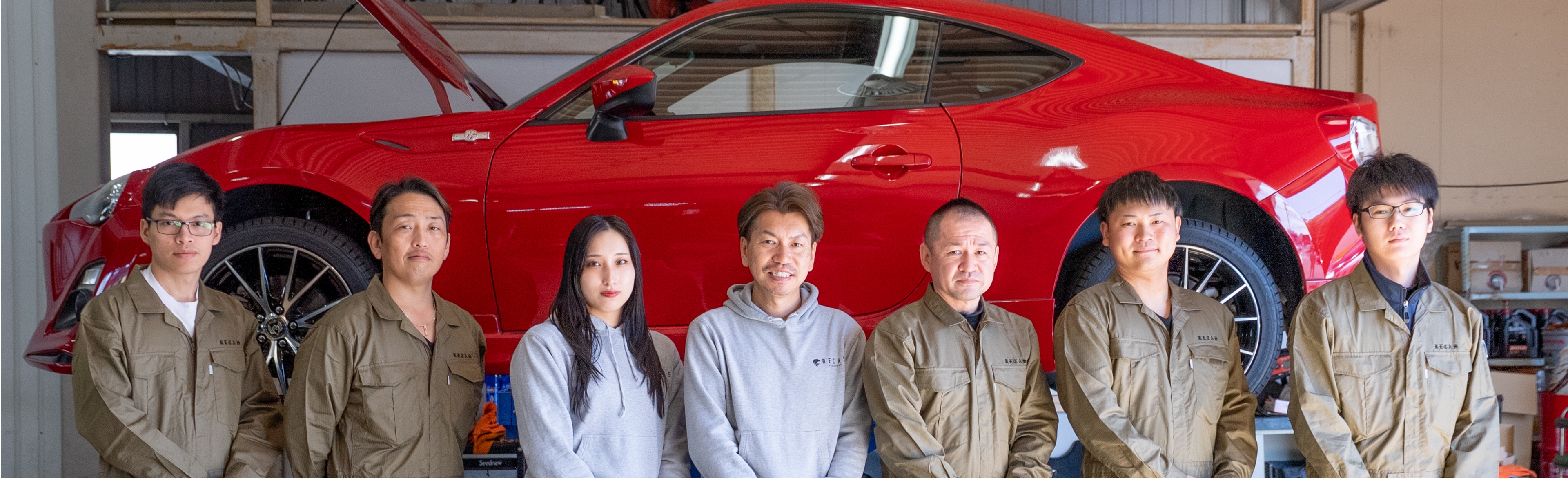 スタッフ集合写真